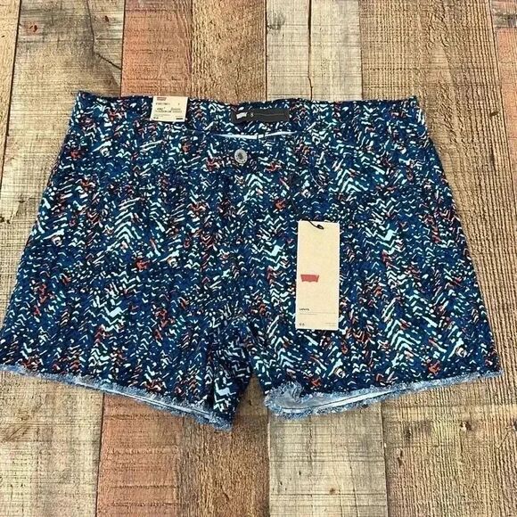 NWT Levi’s Printed Cut-Off Shorts - Picture 1 of 5